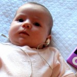 Дитина з iPod